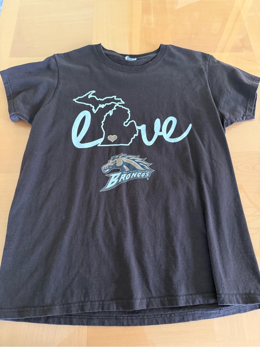 Western Michigan Broncos “Love Michigan” T-Shirt Size M